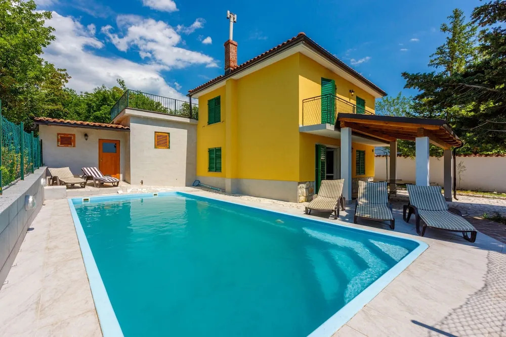 House Casa Pietra 2