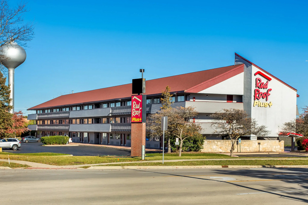 Red Roof Inn PLUS Chicago - Hoffman Estates