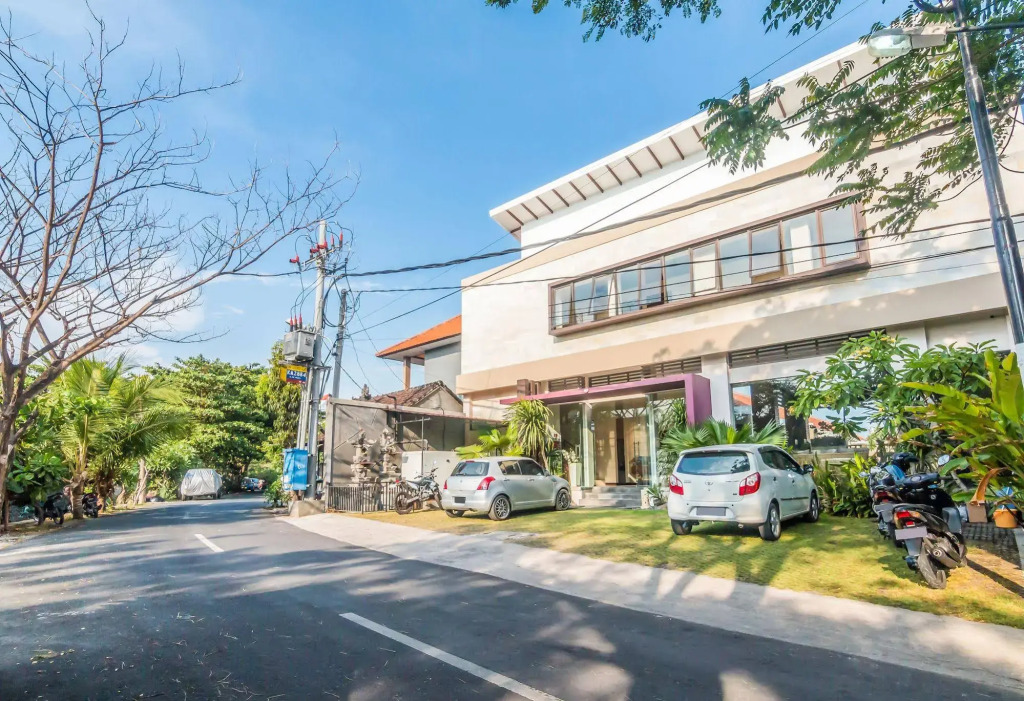 ZEN Premium Seminyak Eka Laweya