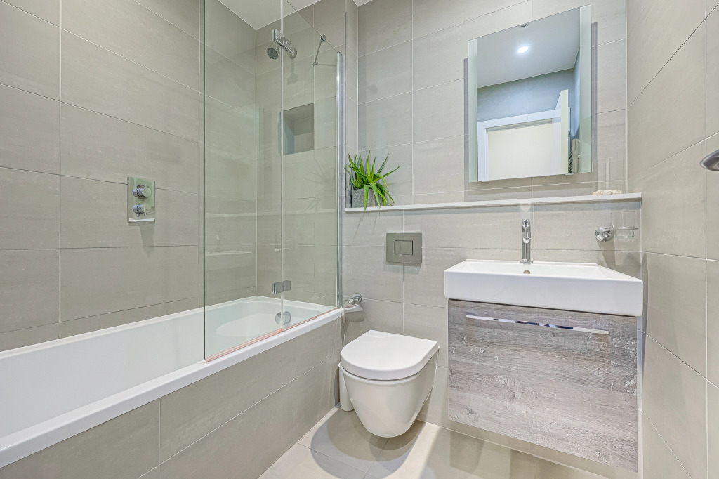 Gloucester Road Apartments by DMONTRIO