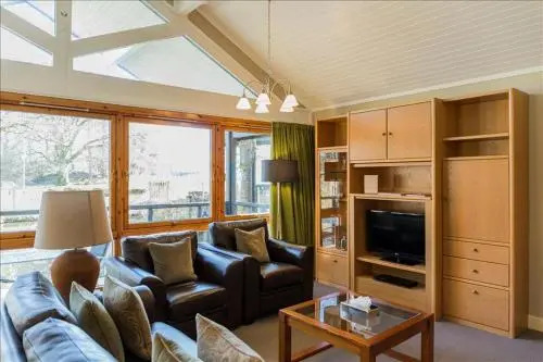 Cameron House Detached Bungalow L39