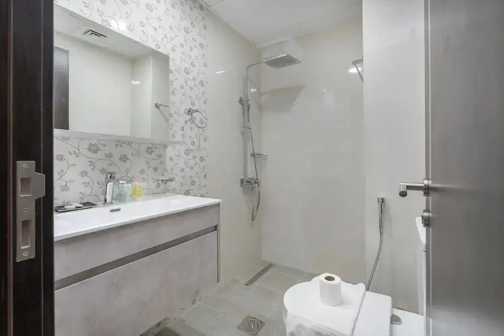 NEW Lisiting | Miracle Garden | Great Location
