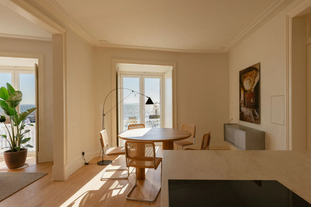 LIOZ Hotel & Apartments