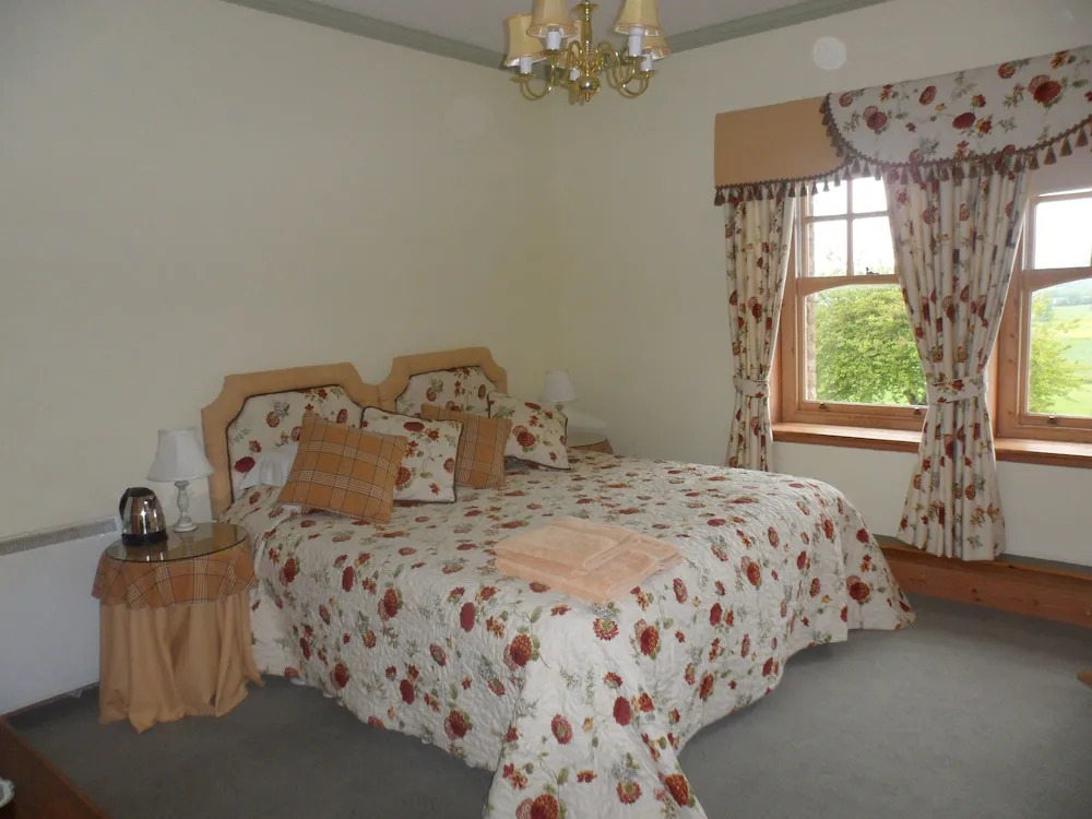 Littlebridge House