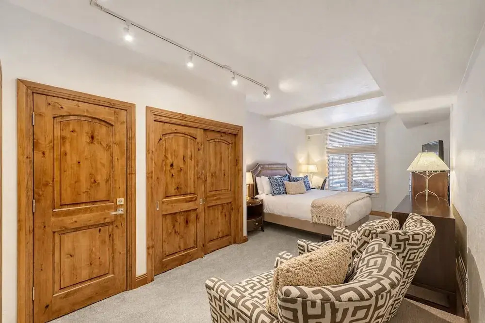 12 C Powder Run 2 Bedroom Condo by RedAwning