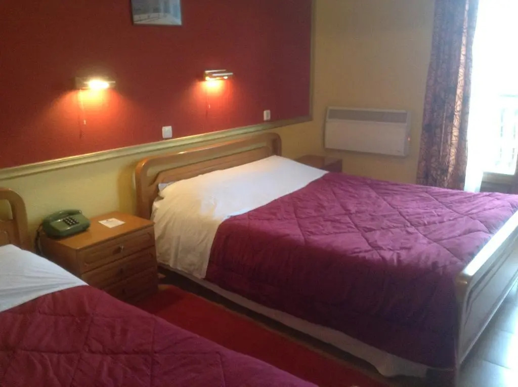 Pezoula Hotel
