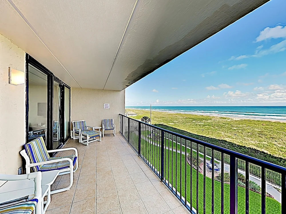 New Listing! Relaxing Beachfront Oasis W/ Pools 2 Bedroom Condo