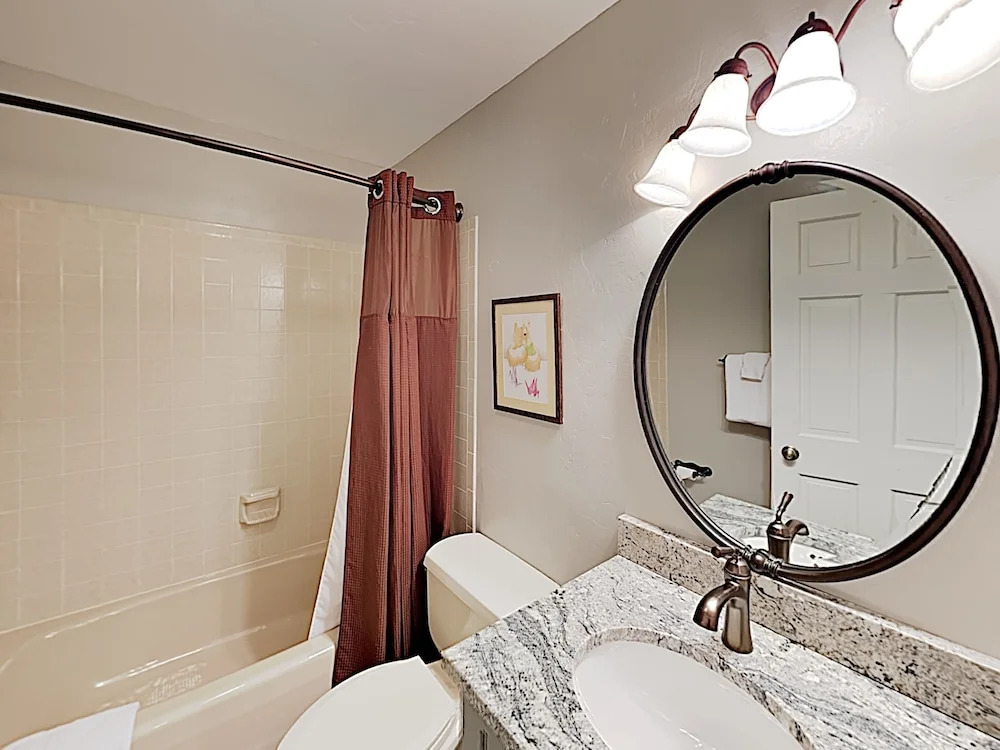 2345 Apres Ski Way House Unit 114 - 4 Br home by RedAwning