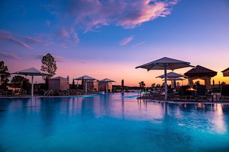 Shangri-La Resort