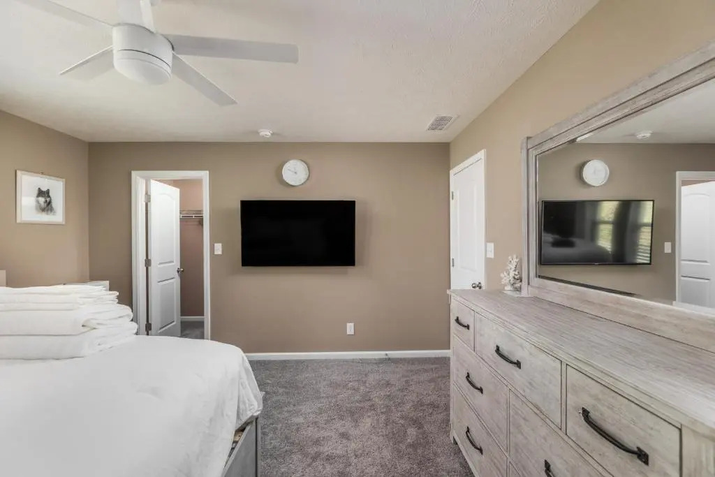 Brand New 5 Beds Luxury Home in a perfect location