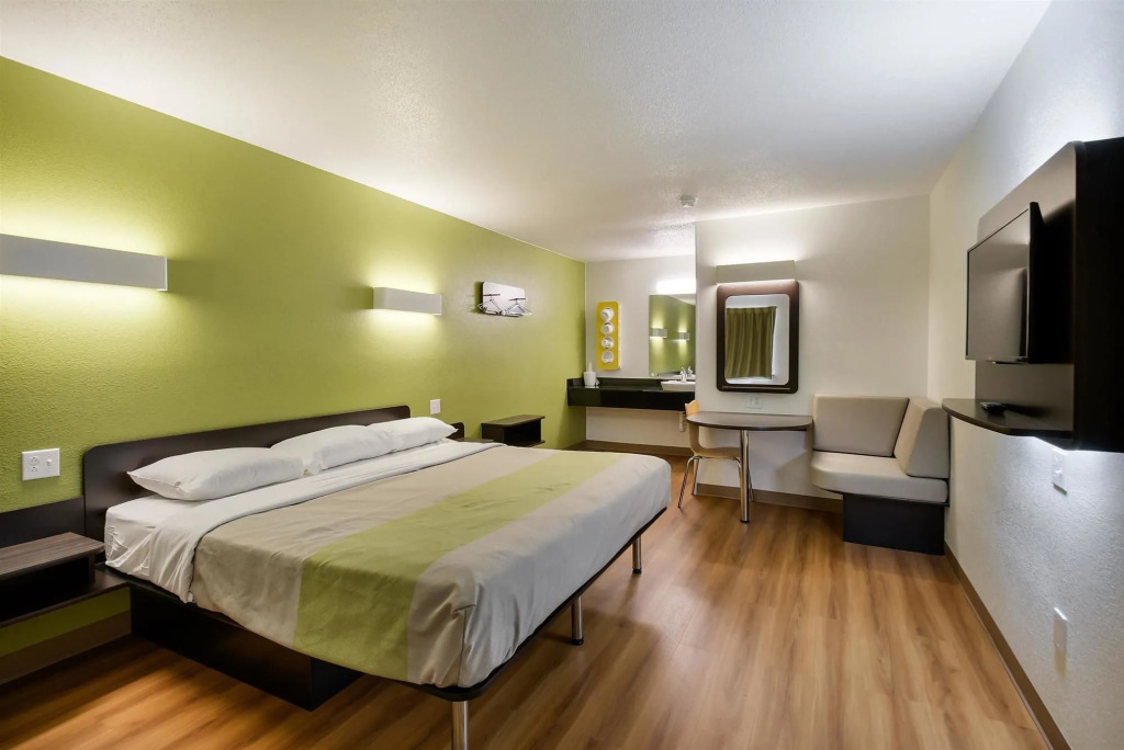 Motel 6-Charles Town, WV