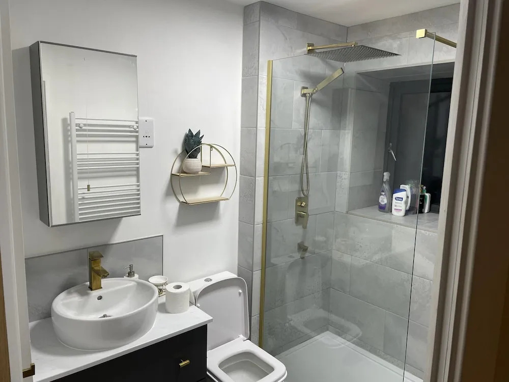 Charming 2-bed Apartment in Bow, London