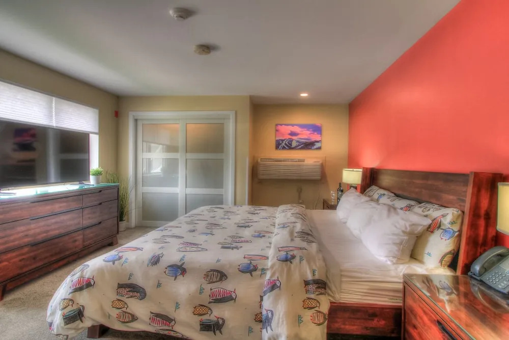 The Big Family Killington Suite: 10 Ppl, Fireplace, Ski Shuttle
