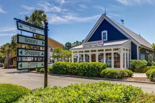 4712 Tennis Club Villa