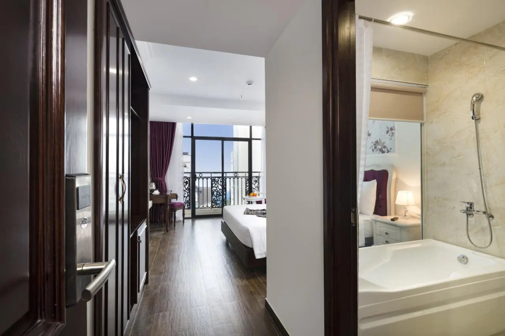 Bonjour Nha Trang Hotel
