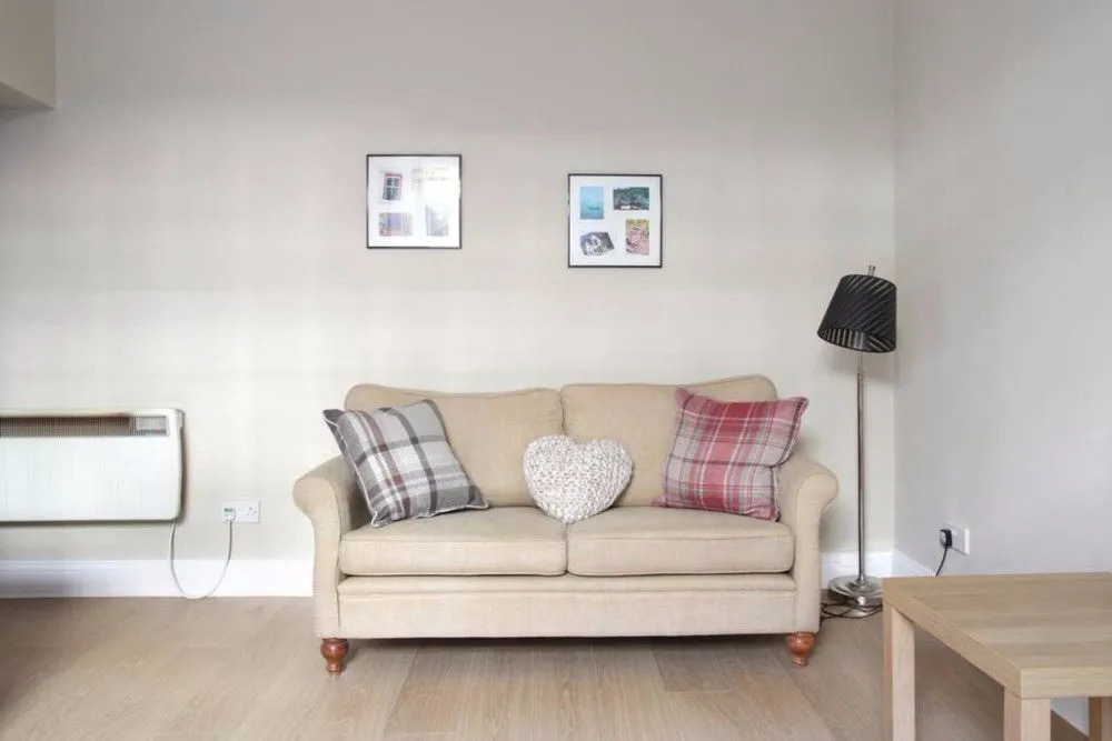 Central New Town Flat