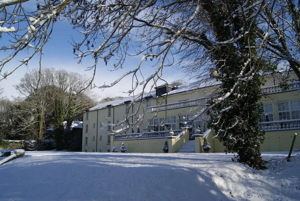 Athenaeum House Hotel