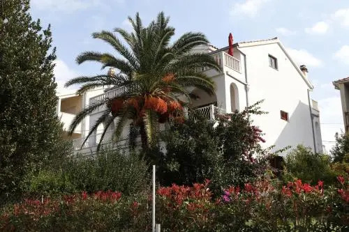 Apartments Marina