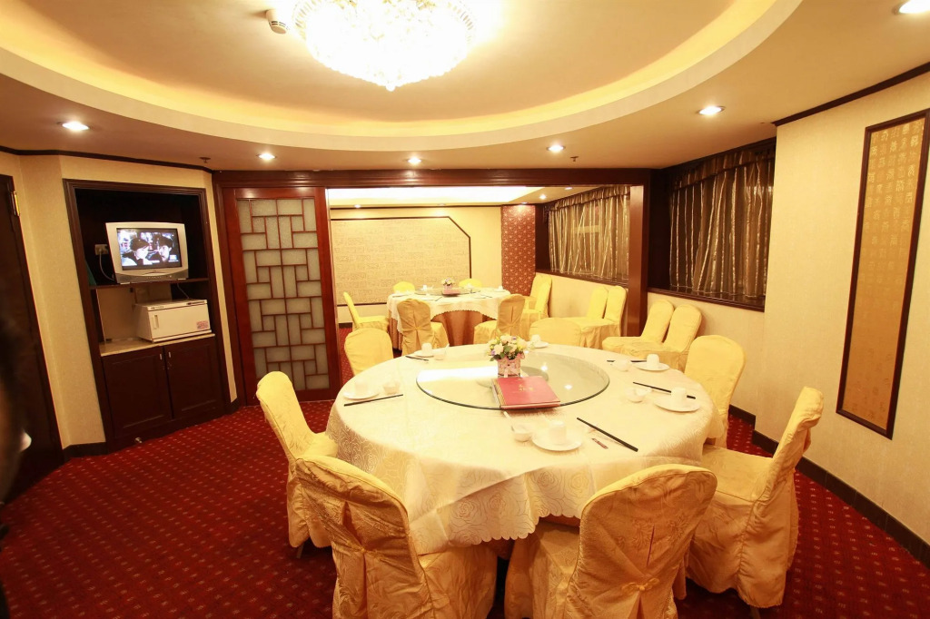 Fortune Hotel