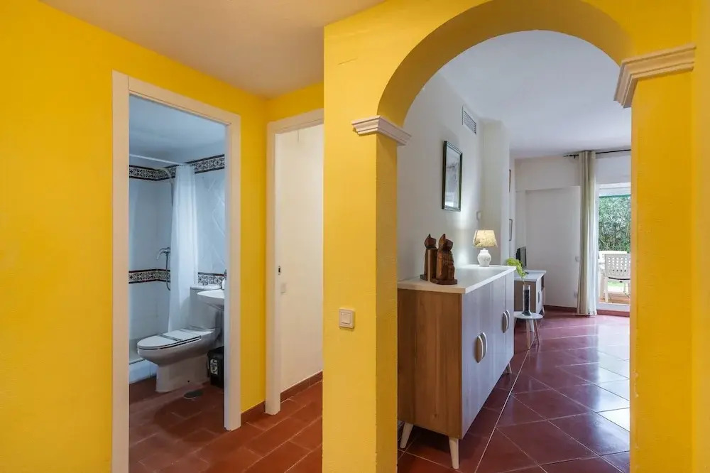 Golfside Apartment With Paddle Tennis