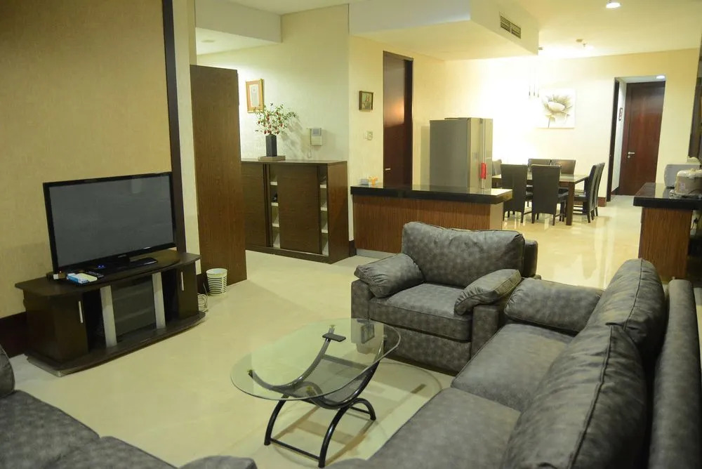 2 Bedrooms Pearl Garden by Travelio