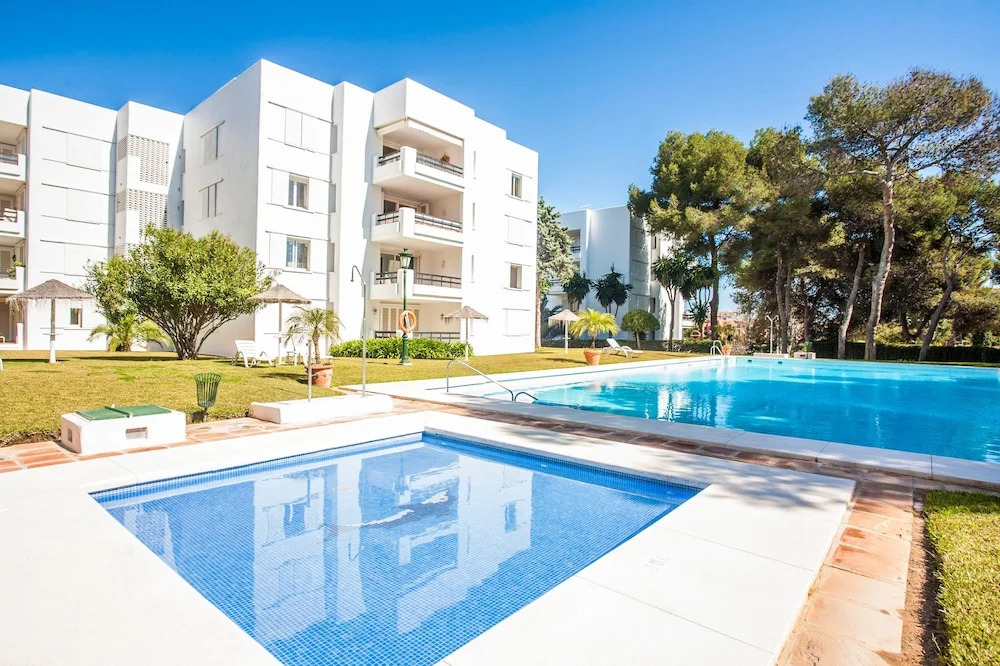 Monteros Beach Flat