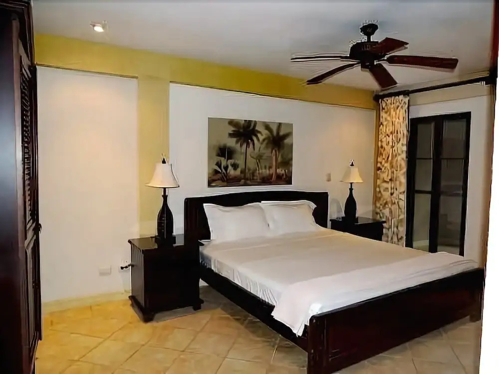 Tamarindo Mango condominiums