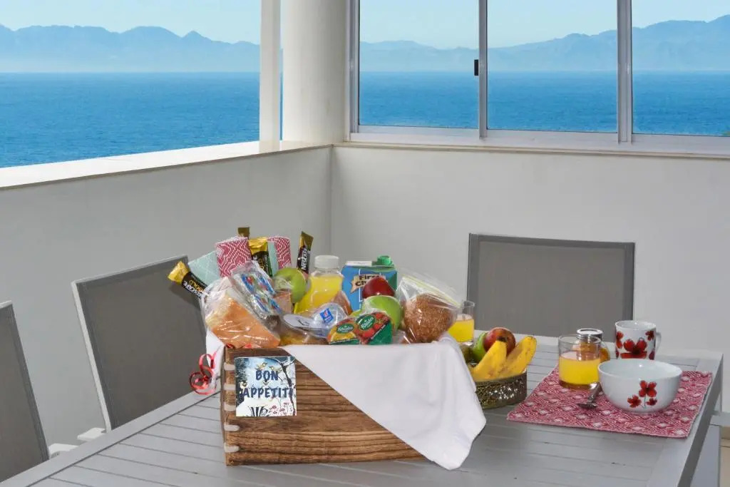 Penguinden - Private Villa with Sea Views