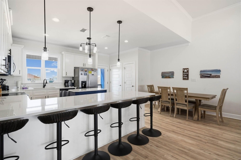 Seas The Day - 2830 Bienville Blvd 5 Bedroom Home