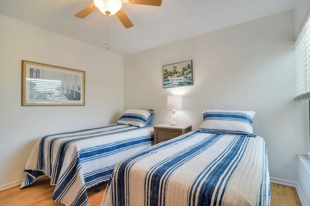 Isla Del Sol Condo ~ 2 Miles to St Pete Beach!