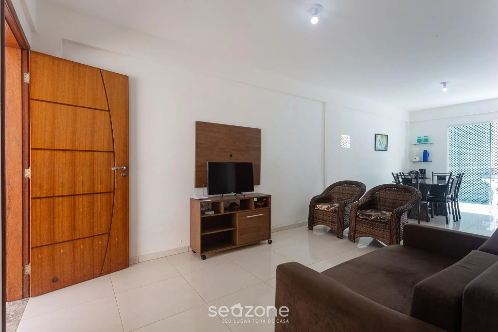 Sobrado A 300m Da Praia De Ilhéus Vcm005