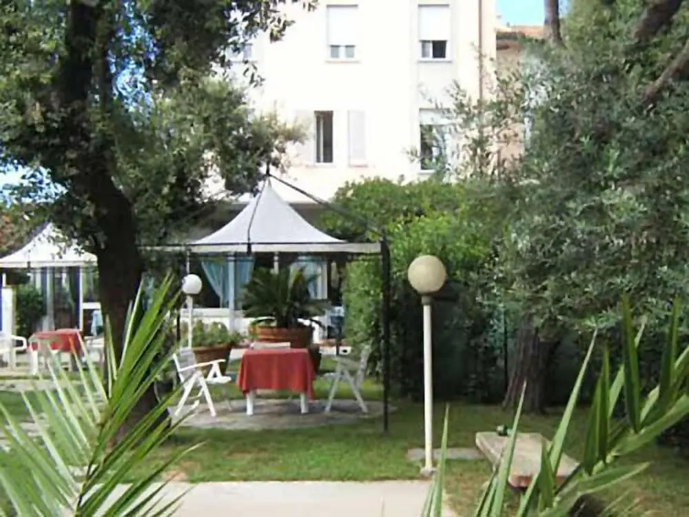 Hotel Mirage
