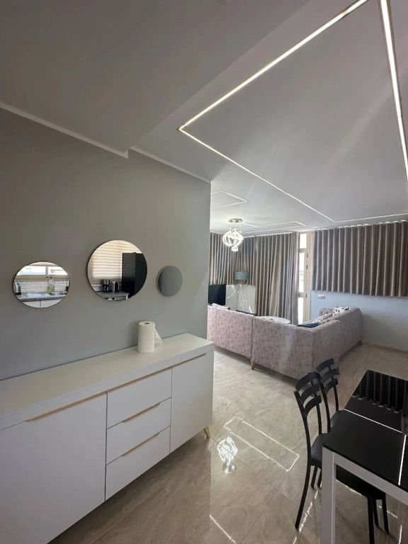 Luxury Rooftop Wifi, Ac, Outdoor Barbecue