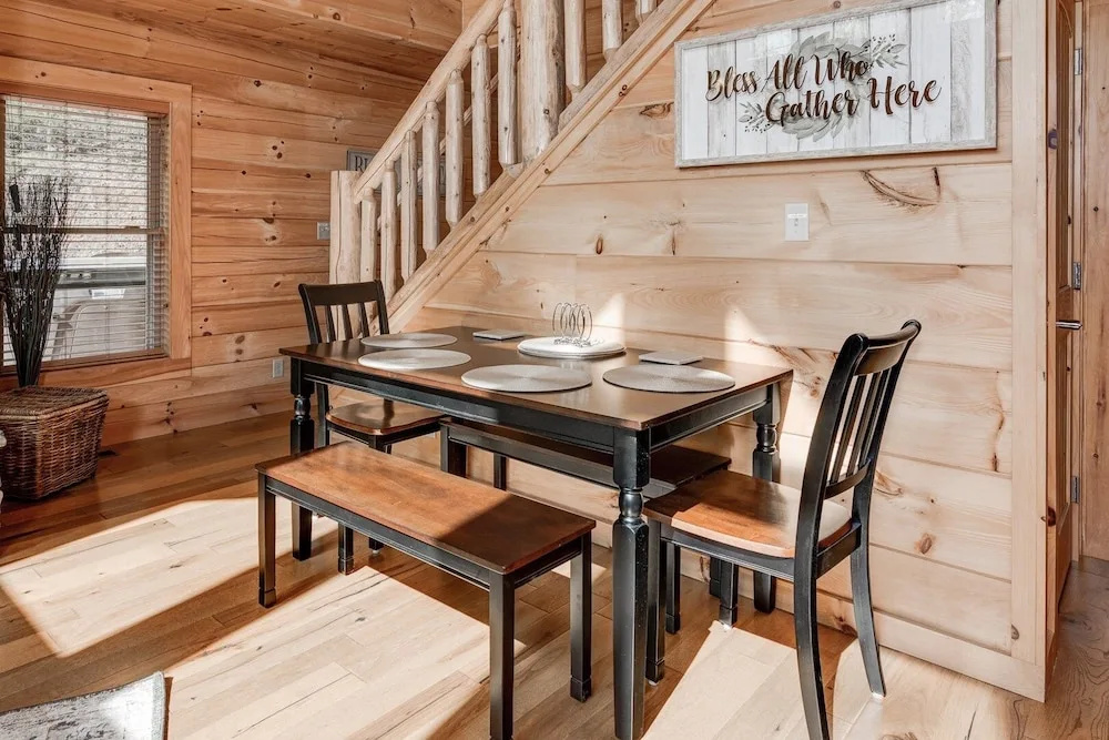 Lakey Gap Lodge - 4 Br Cabin