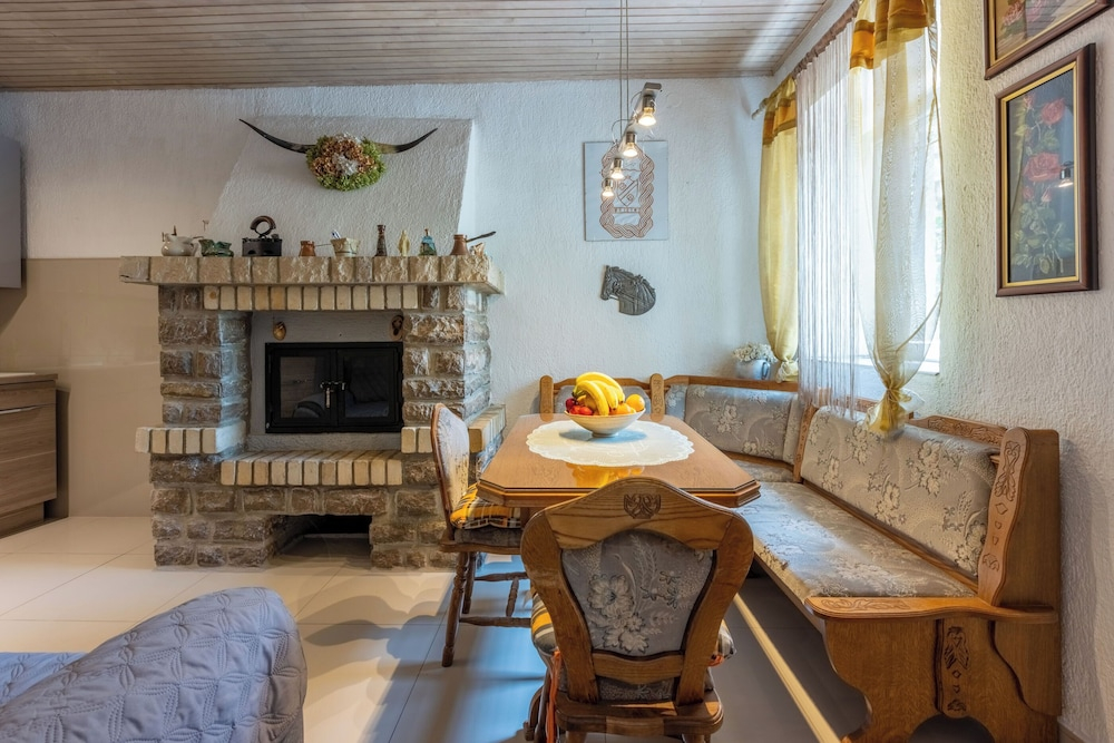 House Sevgi