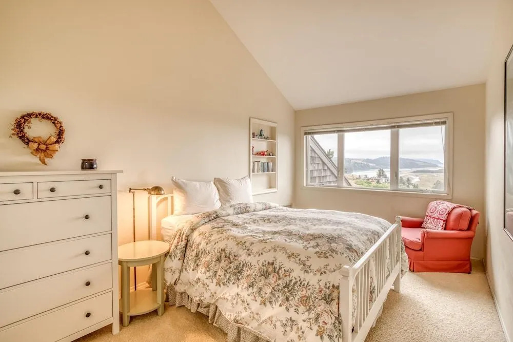 Spectacular River and Ocean View - Charming Coastal Retreat
