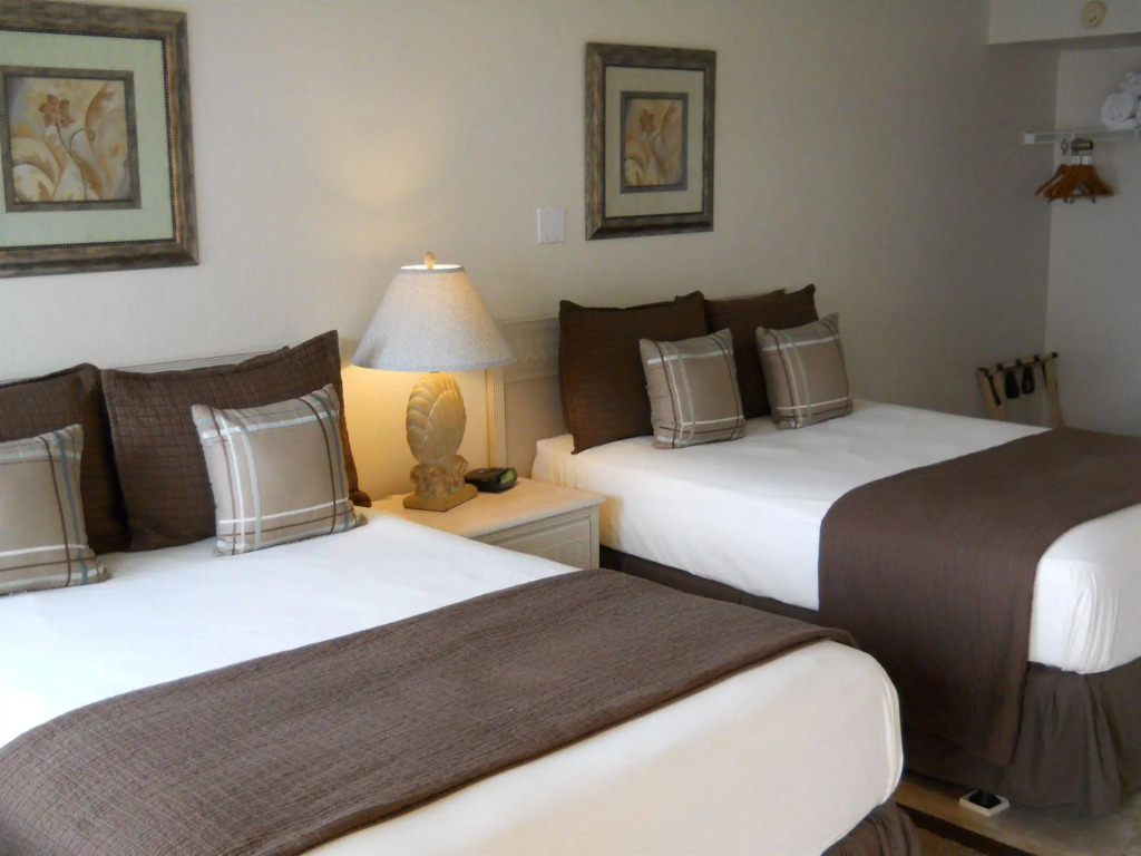 Legacy Harbour Hotel & Suites