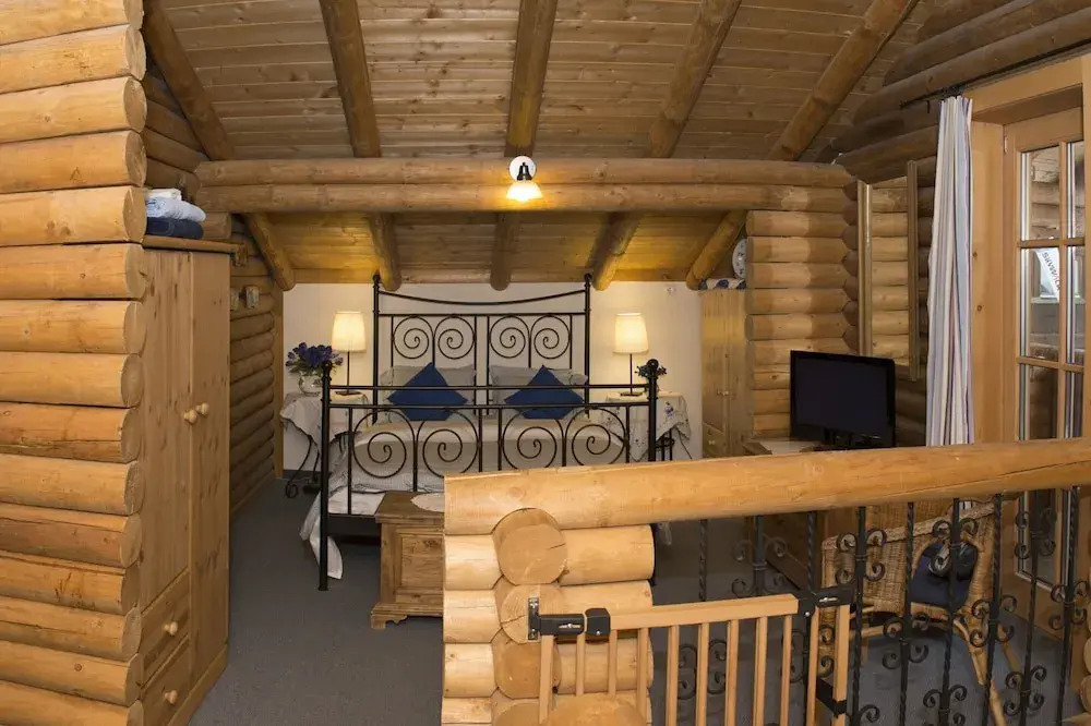 Cabin in Seefeld Near Ski Slopes & Mountains