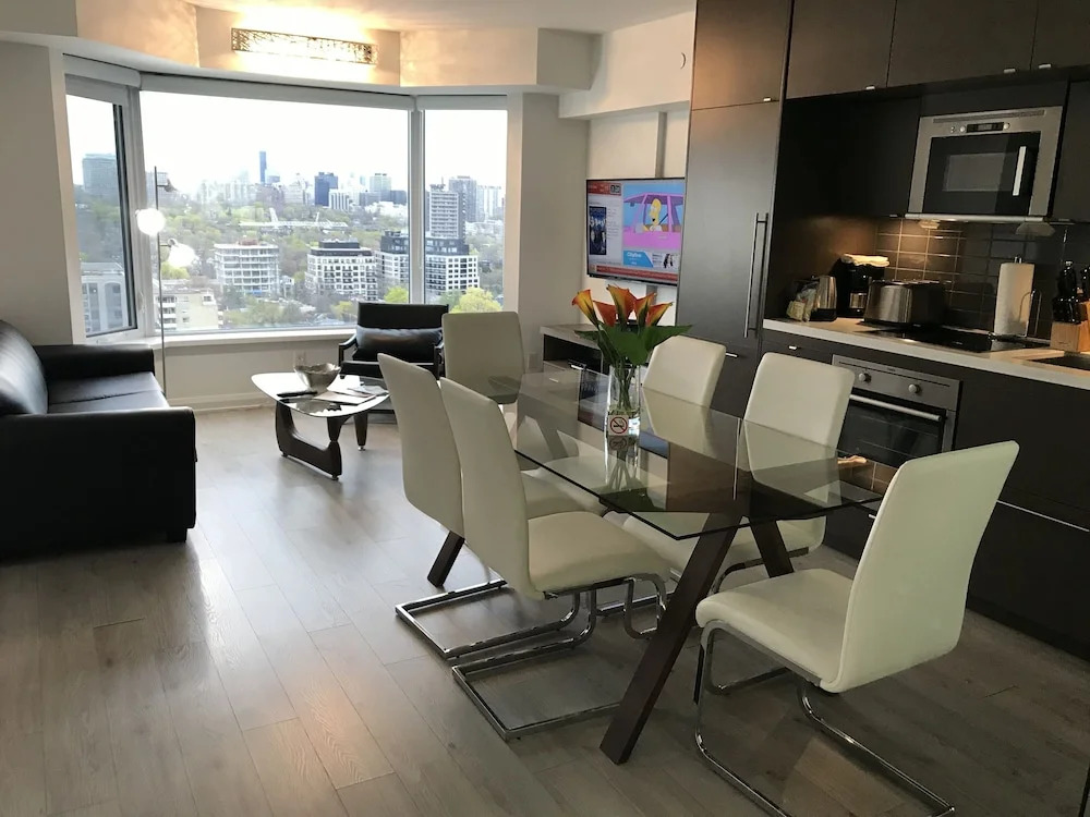 Yorkville Plaza Express Stay