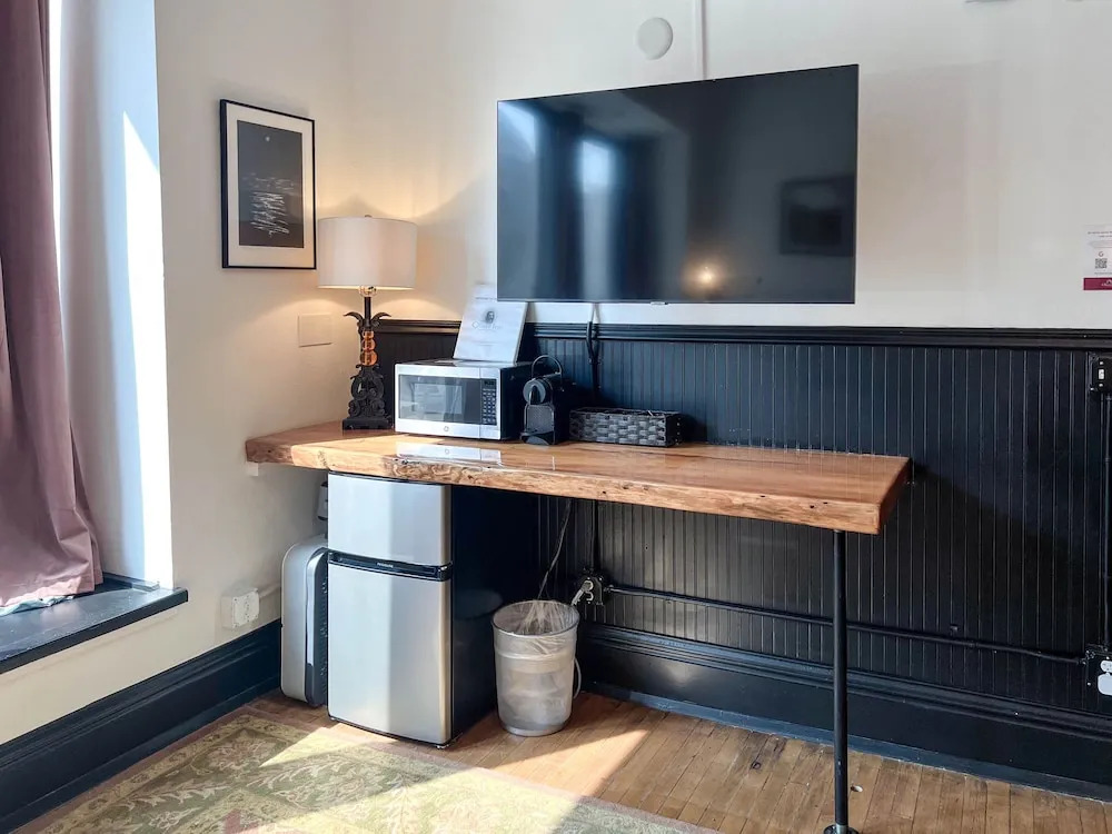 The Oliver Inn | Duluth Hotel Near Canal Park