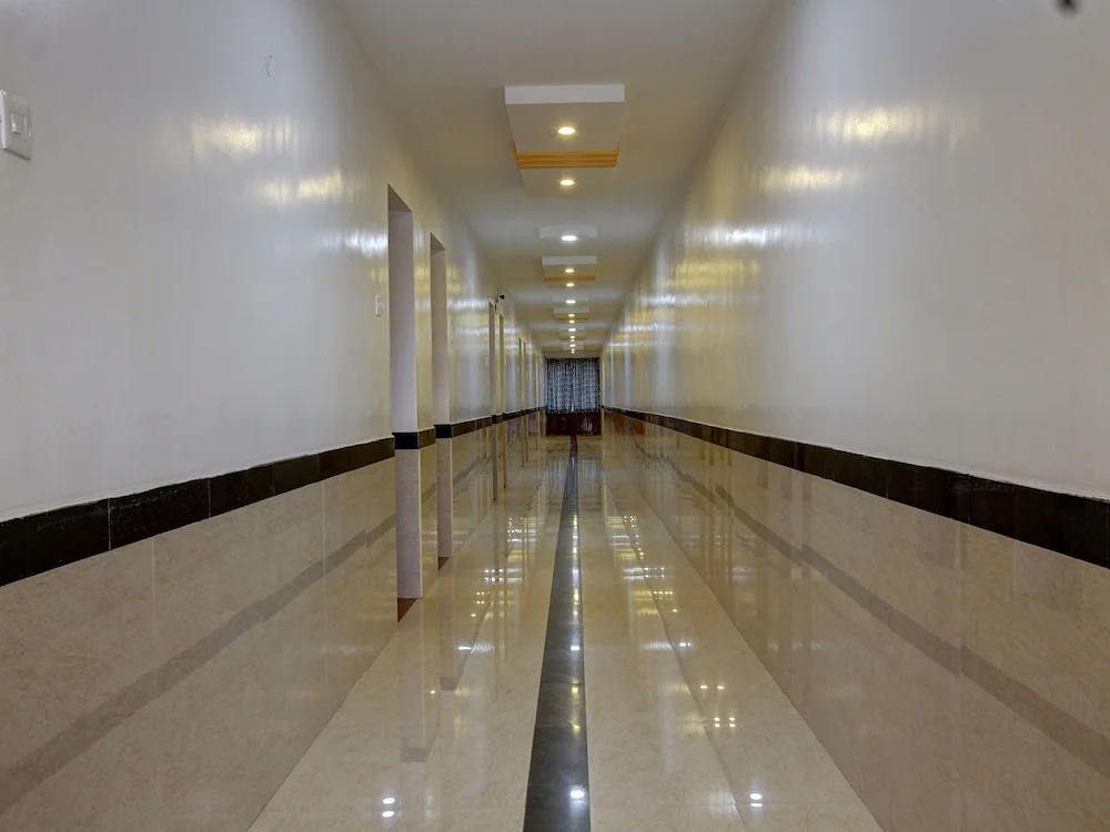K S Residency By OYO Rooms