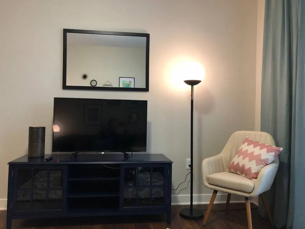 Retro 1BR In Fountain Square