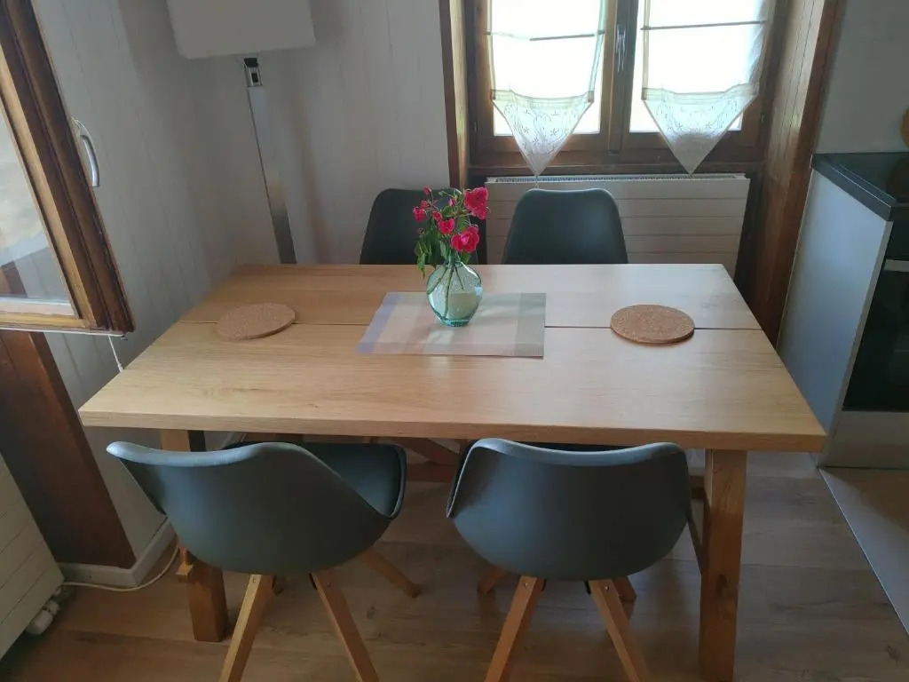 Studio au calme, vue imprenable sur la vallée