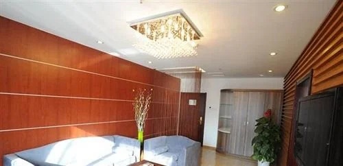 Huazheng Business Hotel