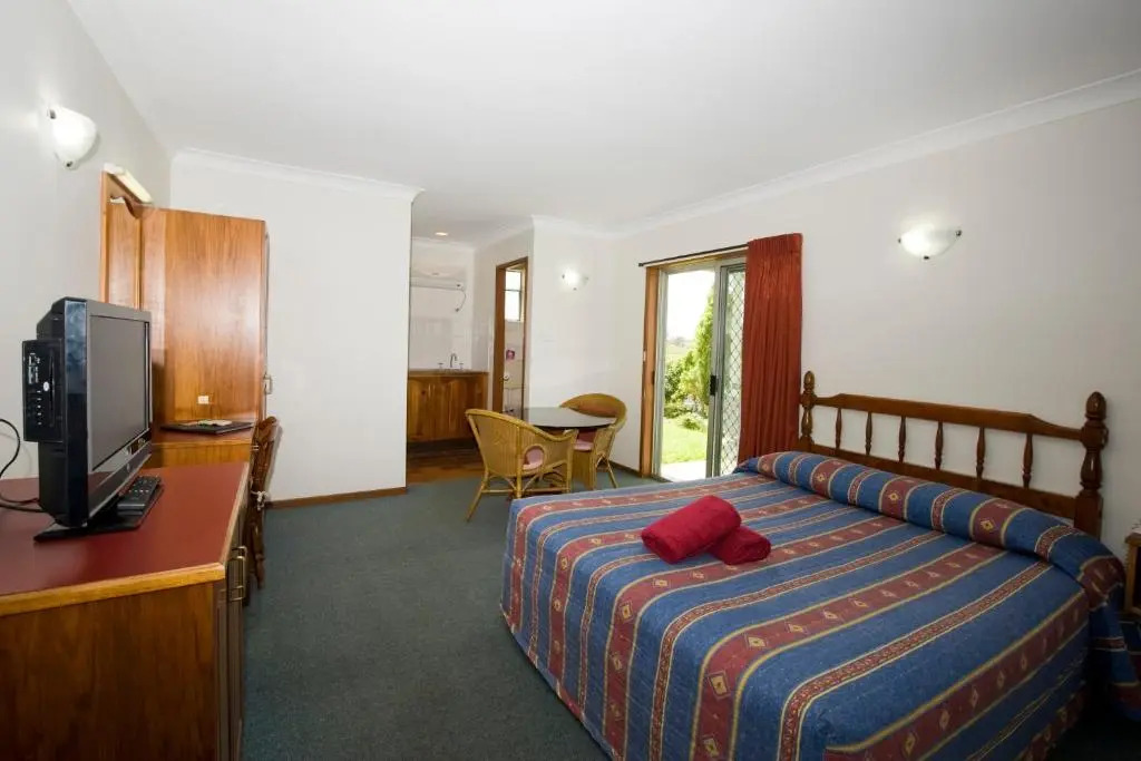 Colonial Court Motor Inn