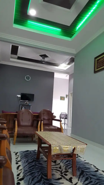 JF Wadi Sofea Homestay