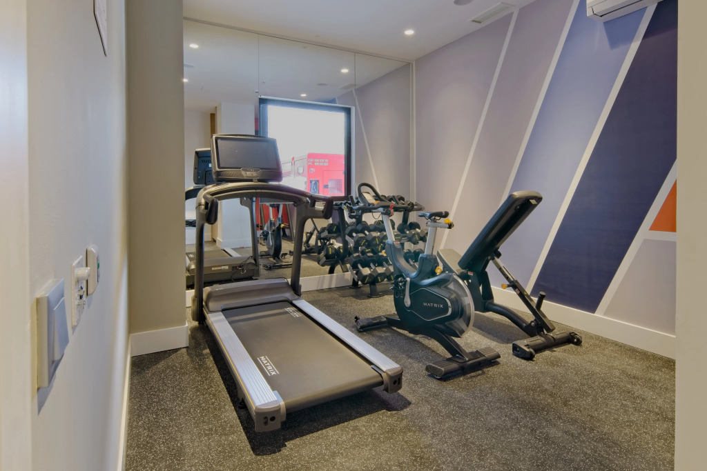 Holiday Inn Express - Madrid - Airport by IHG