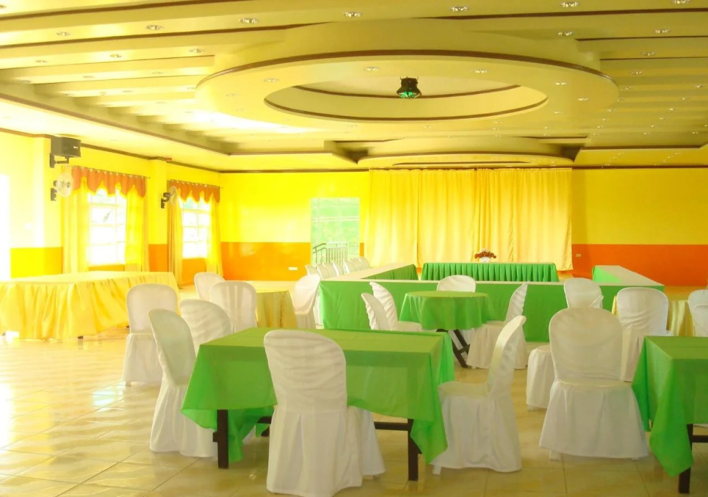 Riverview Royale Hotel