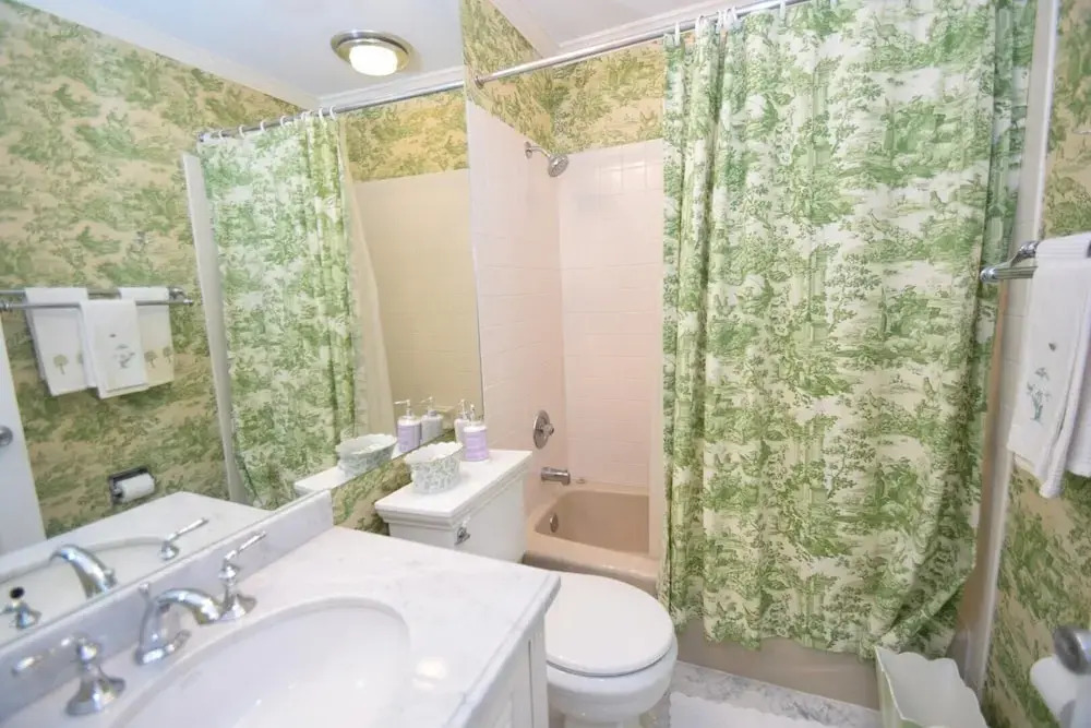 Harbour Island 28d 2 Bedroom Townhouse