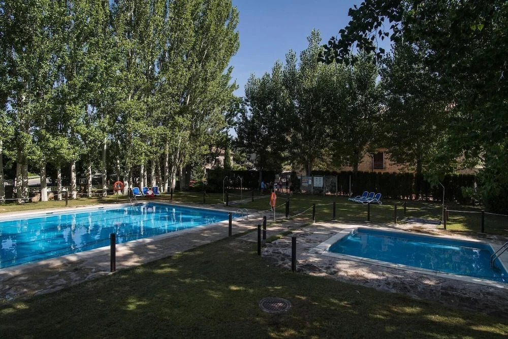 Hotel Panadería y Bungalows Ligüerre de Cinca